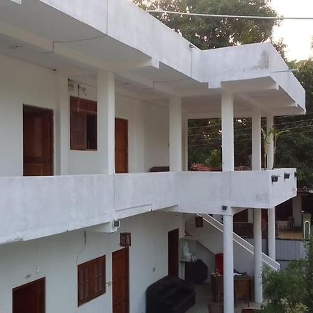 Hotel 4U Удавалаве Экстерьер фото